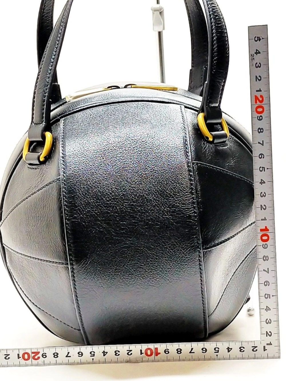 Gucci GG Black leather Tifosa Ball Bag - Picture 3 of 10